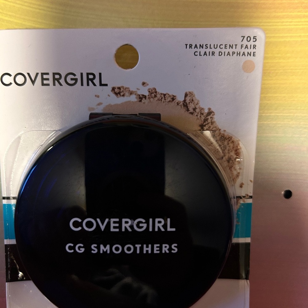 Covergirl Makeup set NWT - Picture 6 of 13